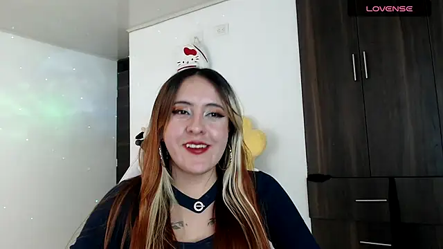 Snapshot of SarahXRusso chatting on 23, 12, 2024 SarahXRusso online show from 23, 12, 2024