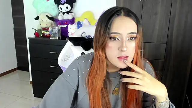 Snapshot of SarahXRusso chatting on 8, 3, 2025 SarahXRusso online show from 8, 3, 2025