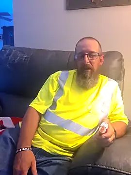 Snapshot of Huskers2020 chatting on 8, 9, 2025 Huskers2020 online show from 8, 9, 2025