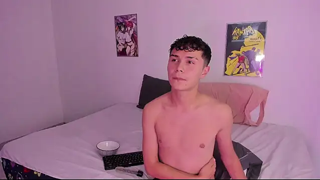 Snapshot of crushnier chatting on 5, 12, 2024 crushnier online show from 5, 12, 2024