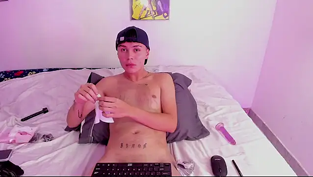 Snapshot of crushnier chatting on 14, 1, 2025 crushnier online show from 14, 1, 2025