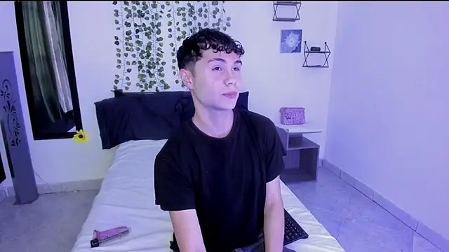 Snapshot of crushnier chatting on 21, 1, 2025 crushnier online show from 21, 1, 2025