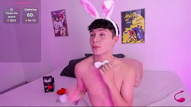 Snapshot of crushnier chatting on 3, 2, 2025 crushnier online show from 3, 2, 2025