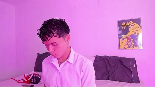 Snapshot of crushnier chatting on 2, 3, 2025 crushnier online show from 2, 3, 2025