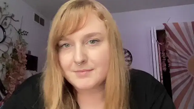 Snapshot of thickgingergoddess chatting on 2, 2, 2025 thickgingergoddess online show from 2, 2, 2025