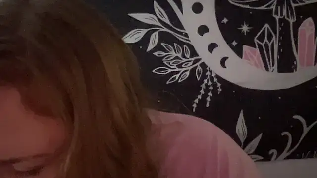 Snapshot of thickgingergoddess chatting on 24, 2, 2025 thickgingergoddess online show from 24, 2, 2025