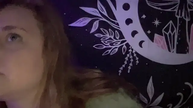 Snapshot of thickgingergoddess chatting on 5, 3, 2025 thickgingergoddess online show from 5, 3, 2025