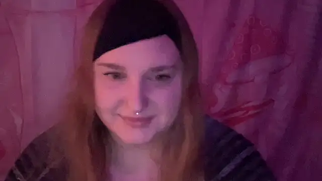Snapshot of thickgingergoddess chatting on 12, 3, 2025 thickgingergoddess online show from 12, 3, 2025