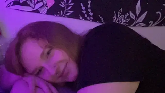 Snapshot of thickgingergoddess chatting on 15, 3, 2025 thickgingergoddess online show from 15, 3, 2025