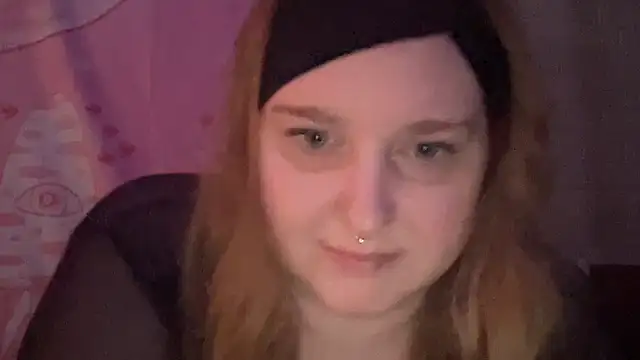 Snapshot of thickgingergoddess chatting on 22, 3, 2025 thickgingergoddess online show from 22, 3, 2025