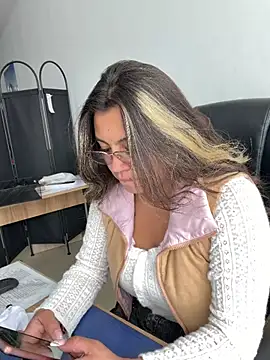 Snapshot of LIZ-06_ chatting on 16, 6, 2026 LIZ-06 online show from 16, 6, 2026