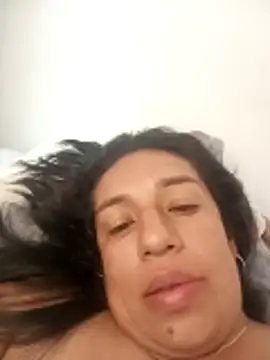 yaz guzman online show from 3, 5, 2026