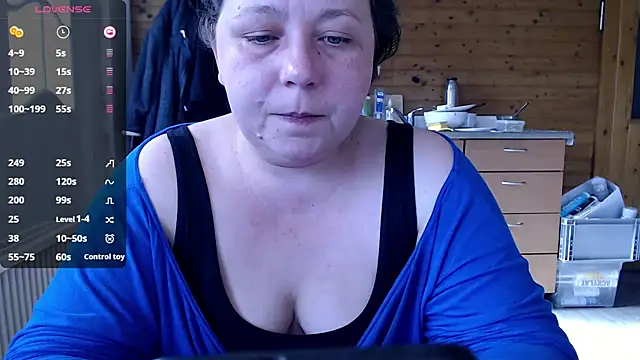 Snapshot of KasiaPrivat chatting on 24, 2, 2025 KasiaPrivat online show from 24, 2, 2025