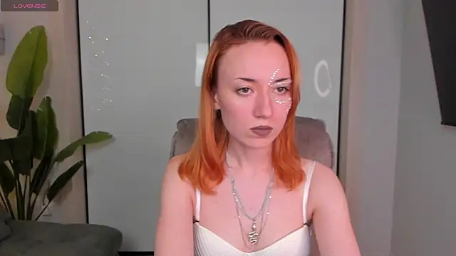 Maddy Garcia online show from 4, 1, 2025