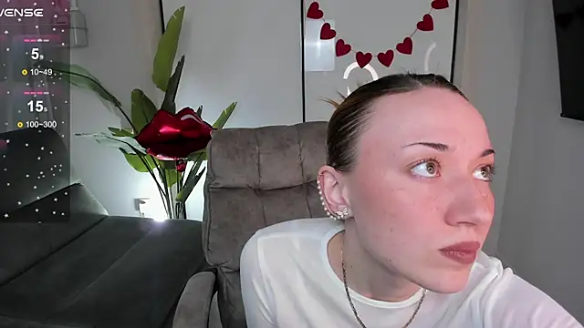 Maddy Garcia online show from 8, 2, 2025