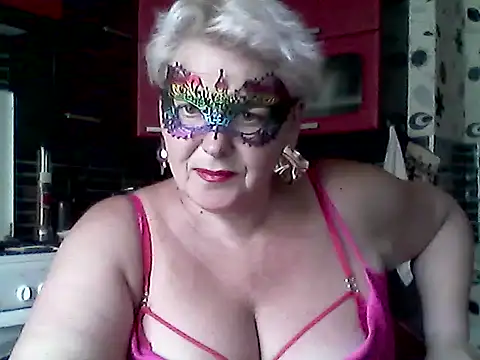 Snapshot of Lisa_Suzie chatting on 11, 6, 2026 Lisa Suzie online show from 11, 6, 2026