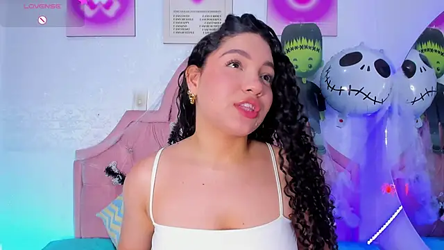 amandalee01 online show from 25, 10, 2025