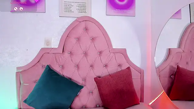 amandalee01 online show from 9, 11, 2025