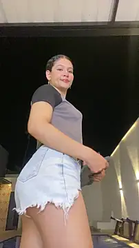 SHARONN     online show from 26, 5, 2026