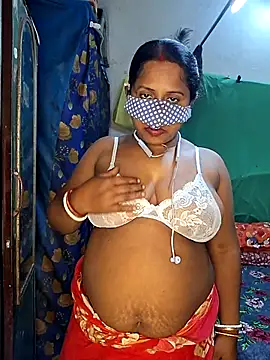 Snapshot of Real_Desi_Couple chatting on 13, 7, 2026 Real Desi Couple online show from 13, 7, 2026