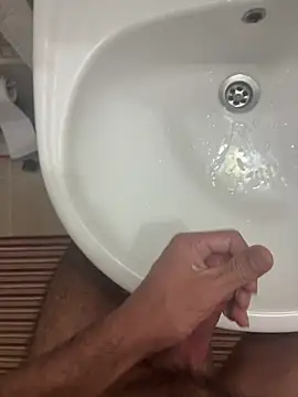 Snapshot of denizli18 chatting on 1, 2, 2025 denizli18 online show from 1, 2, 2025