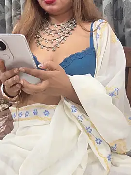 HoneyBearCpl online show from 14, 12, 2025