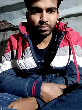 Snapshot of Roni1028 chatting on 8, 12, 2024 Roni1028 online show from 8, 12, 2024