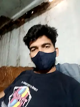 Snapshot of Roni1028 chatting on 8, 1, 2025 Roni1028 online show from 8, 1, 2025