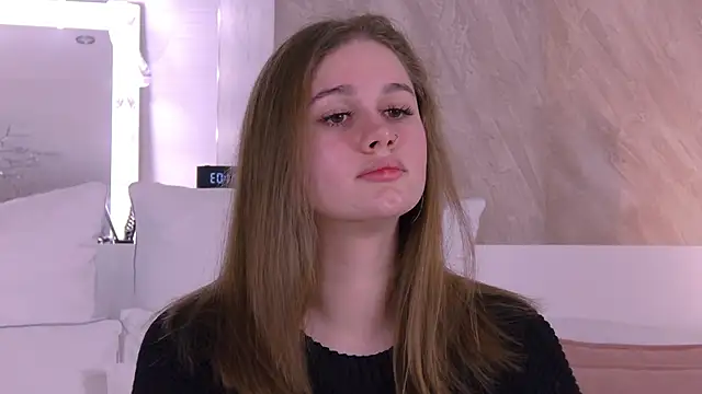 EllieHayes online show from 15, 11, 2025