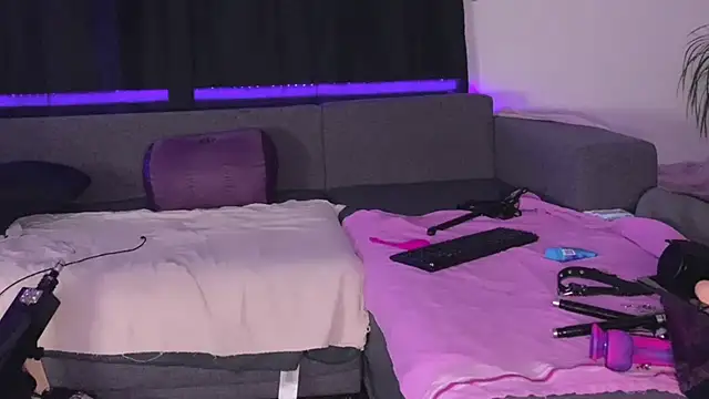 Snapshot of Nebenangeil chatting on 8, 2, 2025 Nebenangeil online show from 8, 2, 2025