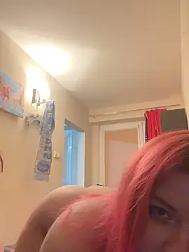 Snapshot of Llorey04 chatting on 1, 3, 2026 Llorey04 online show from 1, 3, 2026