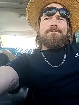 Snapshot of chewciferthered chatting on 15, 5, 2026 chewciferthered online show from 15, 5, 2026