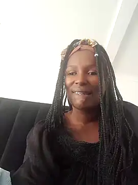 Foxy Bee online show from 1, 3, 2025