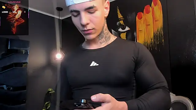 Flynn Riider online show from 2, 12, 2025