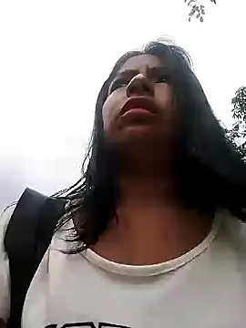 Danna-linyi online show from 2, 2, 2025