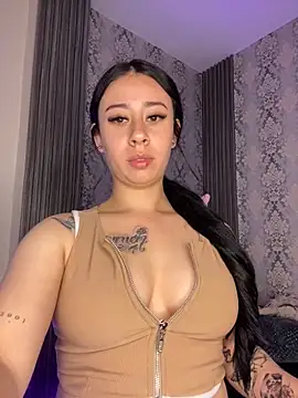 Snapshot of Zoee_t chatting on 9, 11, 2025 Zoee t online show from 9, 11, 2025