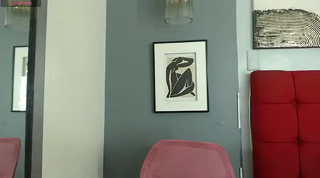 Snapshot of _Natassia_Dreams chatting on 12, 12, 2024 Natassia Dreams online show from 12, 12, 2024