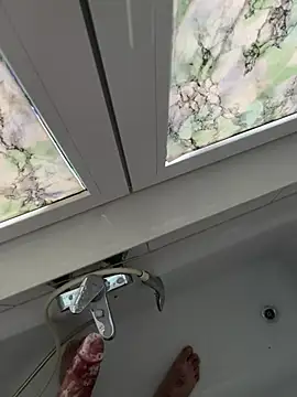 Snapshot of Loco42- chatting on 16, 12, 2024 Loco42- online show from 16, 12, 2024