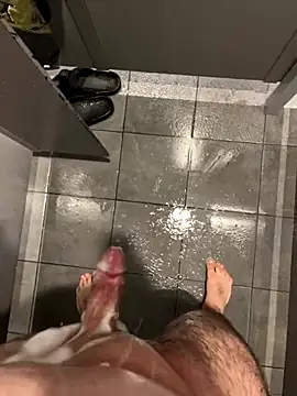 Snapshot of Loco42- chatting on 7, 10, 2025 Loco42- online show from 7, 10, 2025