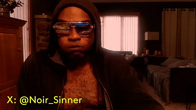 Snapshot of sinnernoir chatting on 20, 10, 2025 sinnernoir online show from 20, 10, 2025