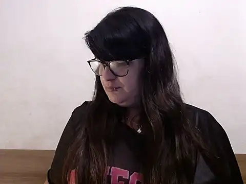 Snapshot of infiernowoman23 chatting on 18, 2, 2025 infiernowoman23 online show from 18, 2, 2025