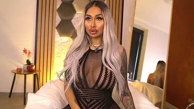 GoldenAmber online show from 4, 2, 2026