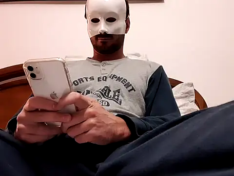 Snapshot of ItalStall chatting on 4, 10, 2025 ItalStall online show from 4, 10, 2025