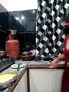 Cute-Aadhvita online show from 6, 2, 2026