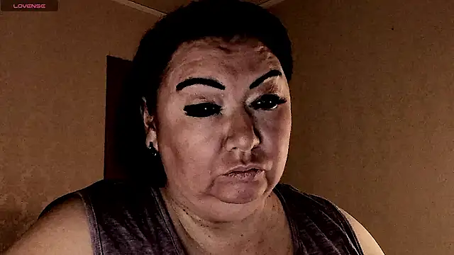 SexxyDreams1 online show from 3, 2, 2026