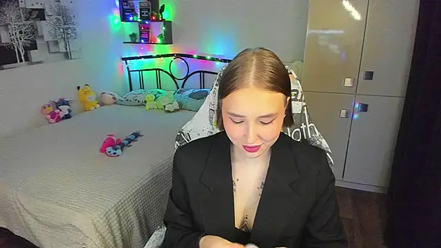 LinaTruly online show from 25, 5, 2026