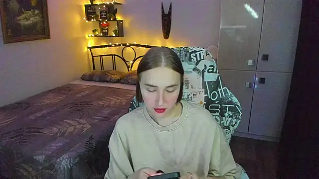 LinaTruly online show from 30, 6, 2026