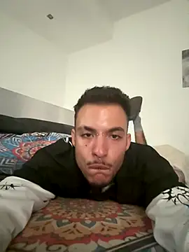 Snapshot of FTM98xxx chatting on 25, 9, 2025 FTM98xxx online show from 25, 9, 2025