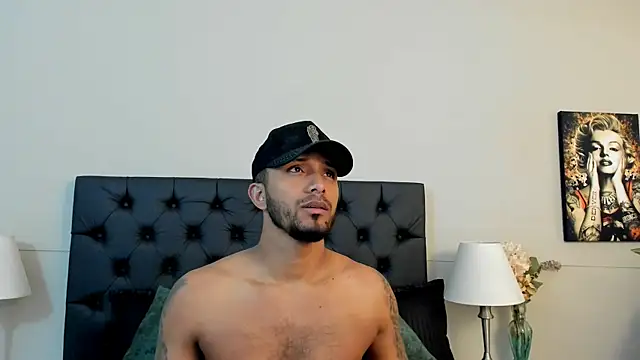 Snapshot of Robin_Rief chatting on 16, 9, 2025 Robin Rief online show from 16, 9, 2025