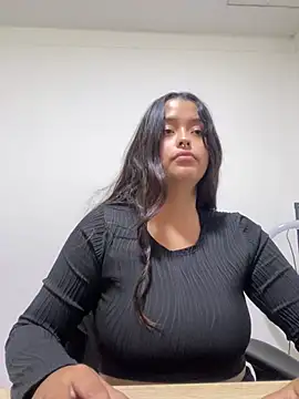 Ariana Pierce online show from 5, 7, 2026